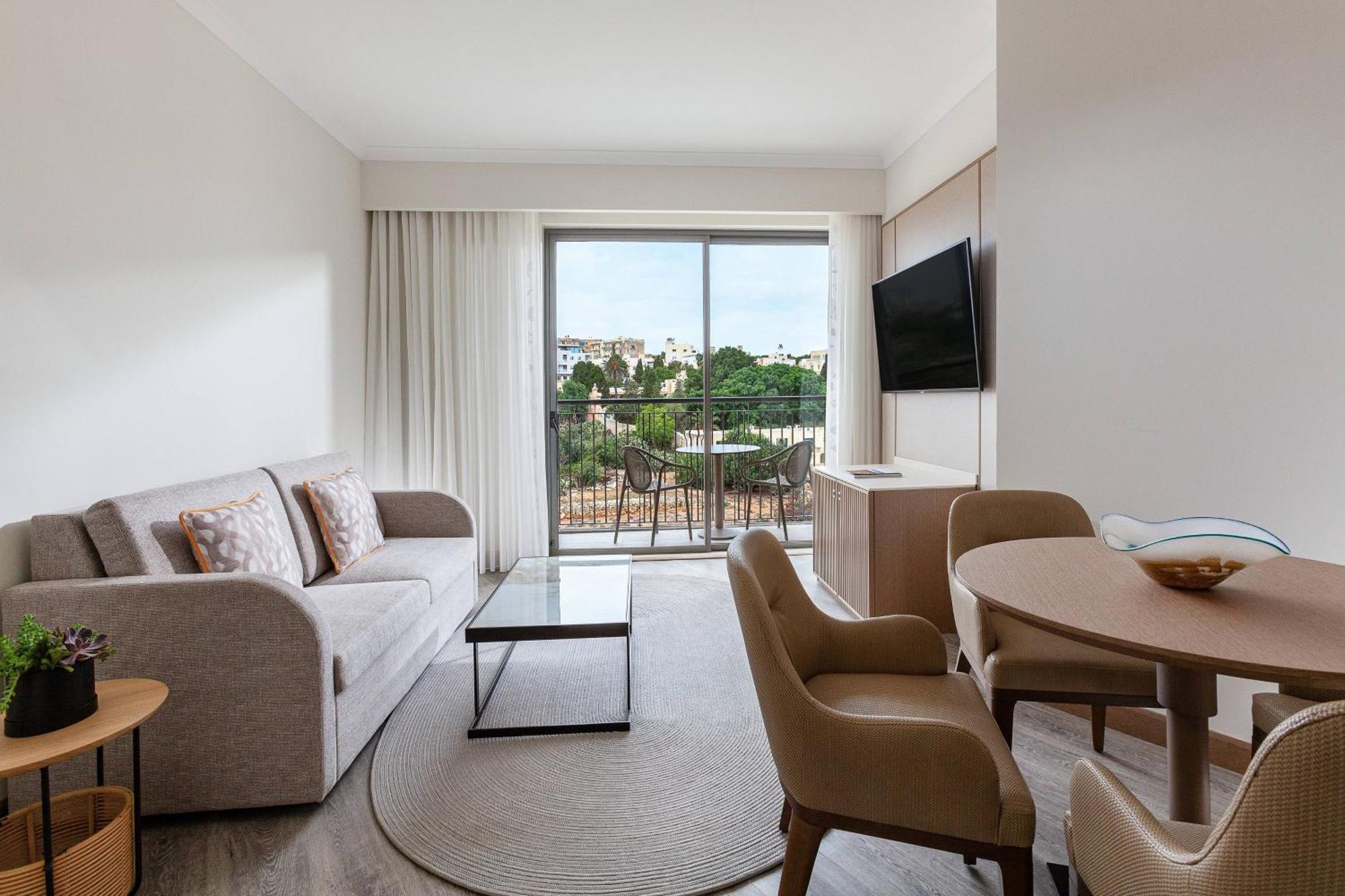 Hotel Malta Marriott & San Ġiljan